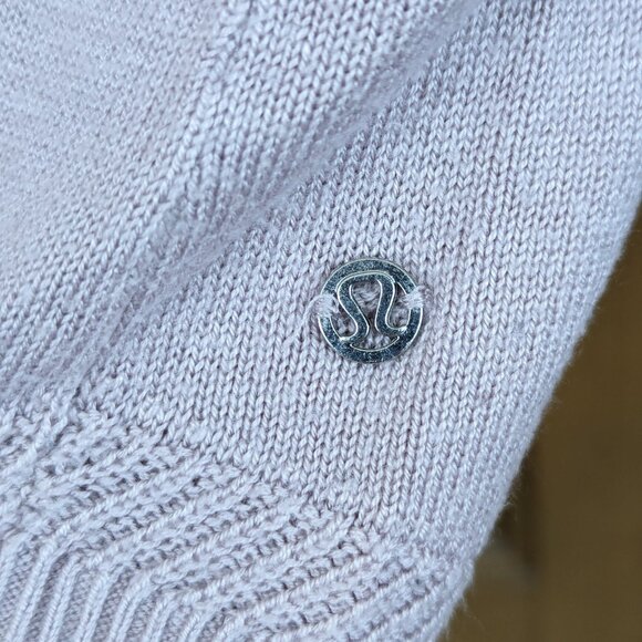 Lululemon drop-back pullover sweater - lilac color size 2 - Picture 5 of 5